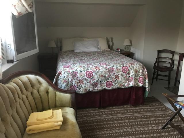 Apple Country Inn Уеначи Екстериор снимка